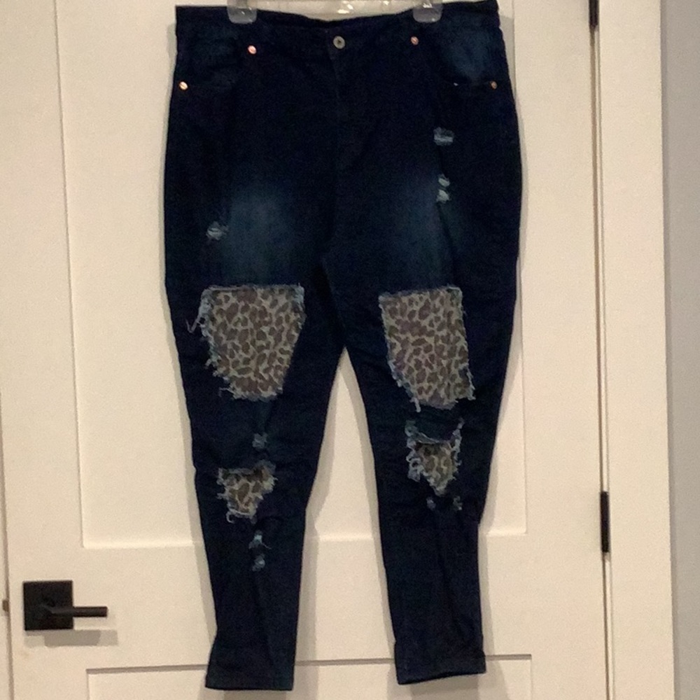 SHEIN blue jeans with patchwork distressed look and stretchy size 3X